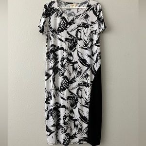 Truth + Style Petite Printed Abstract Knit Dress - White/black (SP) A491567